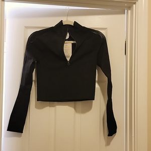 Fabletics L Black Crop 1/4 Zip-up